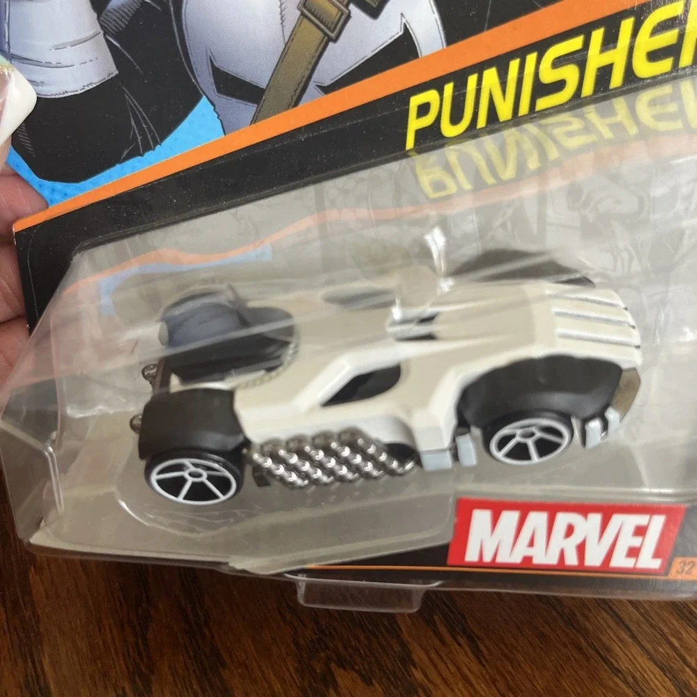 Hot Wheels Marvel Punisher Diecast Car 1:64 White Black 2015